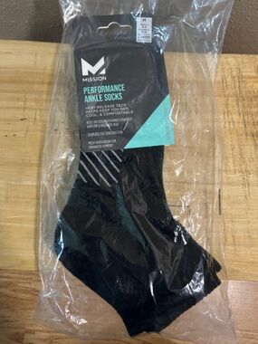 Mission Performance Ankle Socks - Black Unisex Medium